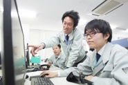 先輩社員がつき、業務をサポート！