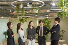 26卒｜社歴差ゼロで挑めるフラット評価環境！自分の実力を存分に試せます！
