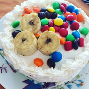 息子とシッターさんで作ったケーキ
