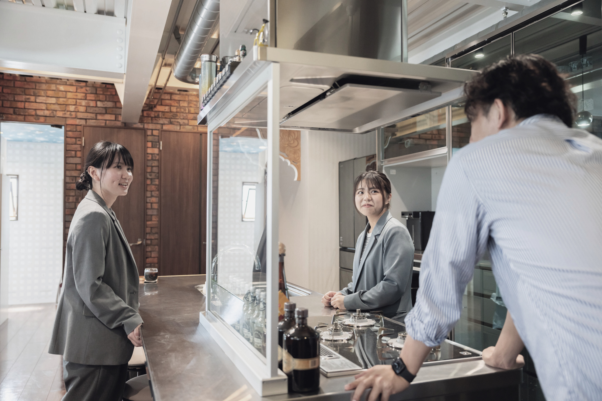 営業事務で頑張っている、新人さんに是永商会は”どんな会社か？”聞いてみた。