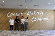 様々なバックグラウンドの仲間が集まっています
