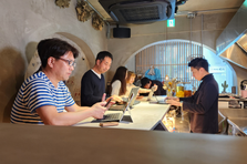 成長を支える店舗運営企画の中核メンバー｜ブティックホテル×サウナ