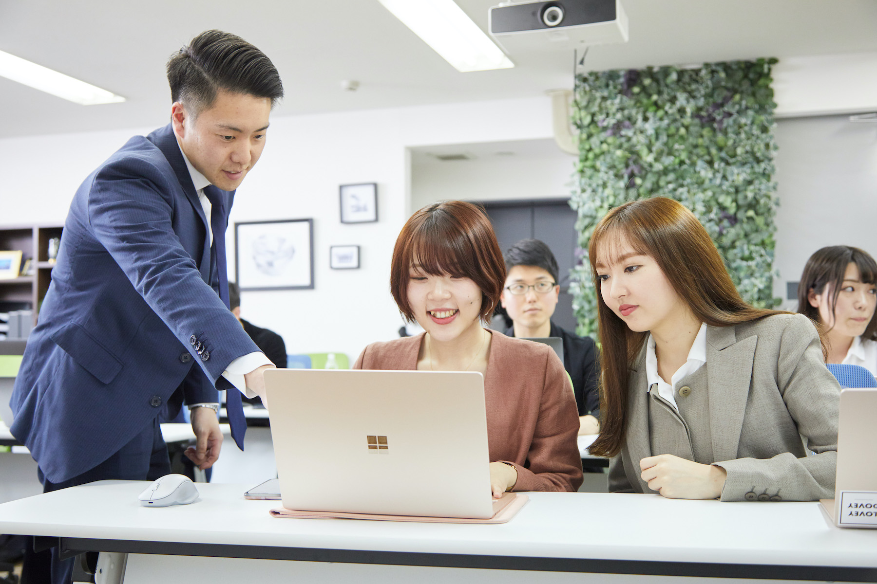 秘密を徹底解剖！キカガクの研修が人気な理由とは？