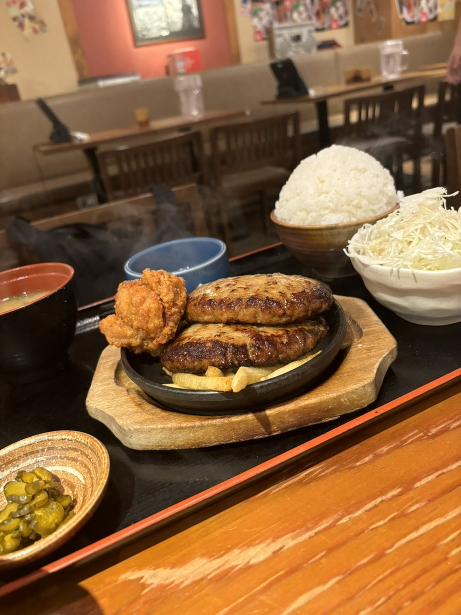 【ランチレポートvol.1】ボリュームランチ！！