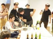 いろいろな人が集うイベントが盛りだくさん。パーティーを盛り上げるツールも自分で開発します。