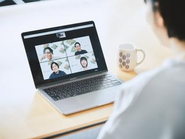 ビジネス、マーケター、デザイナーなど様々なメンバーと協力しながら映像を制作します