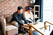 社員の8割がエンジニア。切磋琢磨しながら成長することができます。