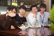 社内懇親会に無料招待 ！（社員の殆どが自主参加する人気の懇親会です♪）