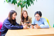 【エンタメ好きの仲間がたくさん】休憩時間は趣味の話しで盛り上がることも♪