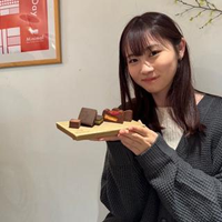 川名 麻央さんのプロフィール