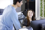 先輩社員が丁寧に指導してくれます。
