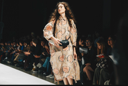 FASHION SHOW 演出