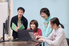児童指導員募集！子供たちに教えるのではなく、一緒に成長したい方へ