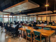 Zero-Ten Park（旧 The Company） CEBU IT PARK店。フィリピン最大級のビジネスハブです。