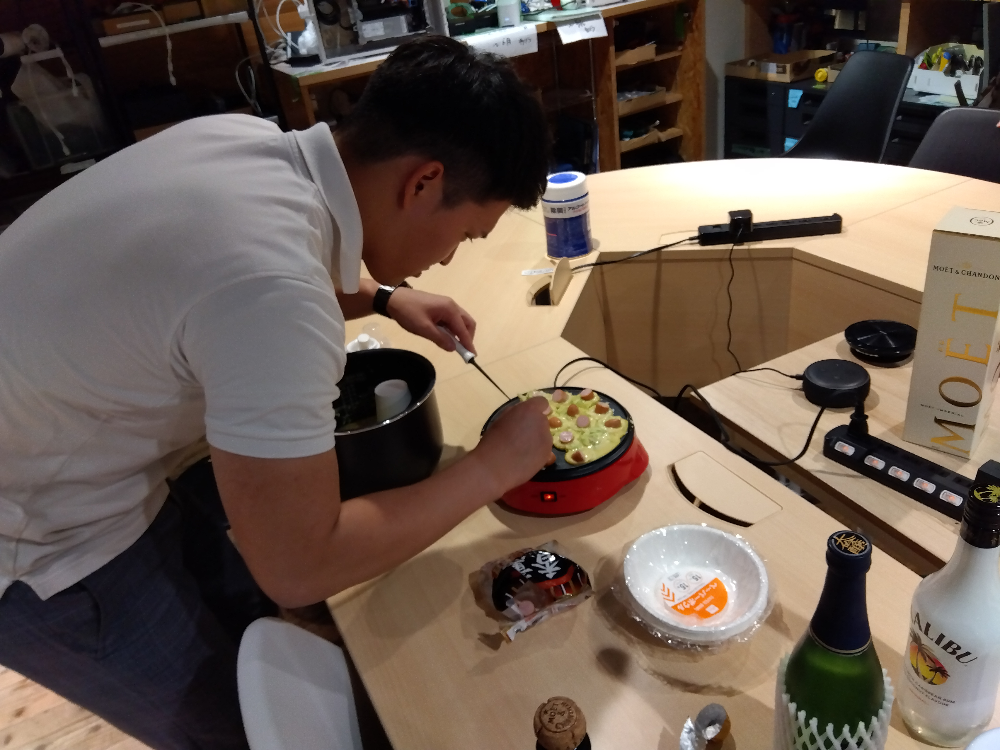 GAUSSインターンブログ｜社内ディナー突如開催...?!