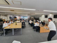 週2度の朝礼の様子です。
