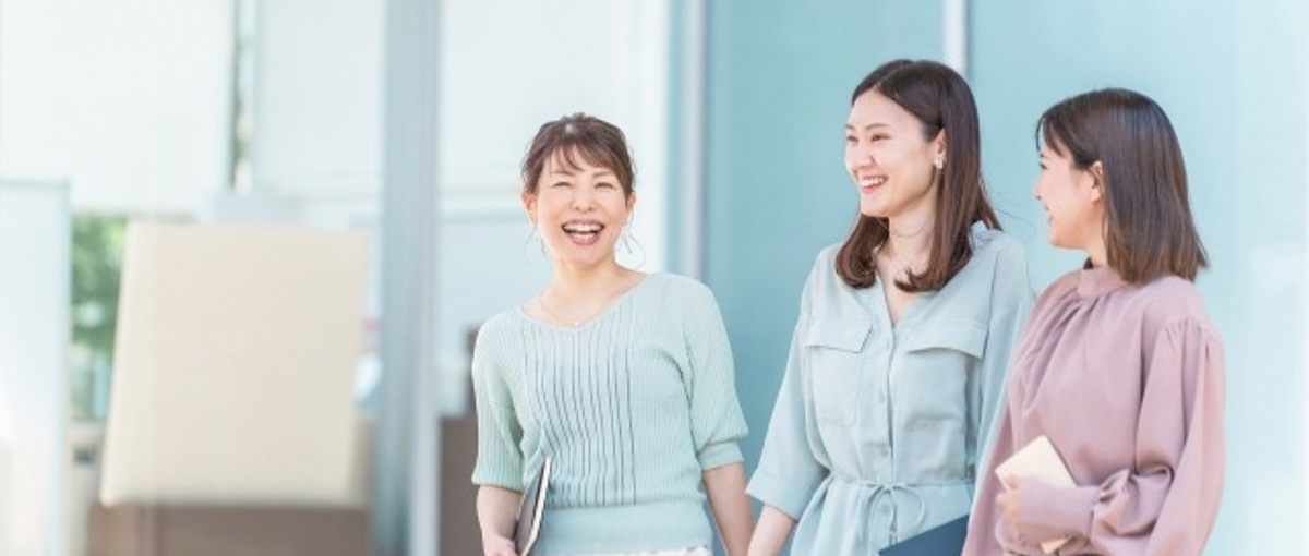 経験なしからデザイナーを目指すならL&S！仲間と一緒にスキルアップできる！