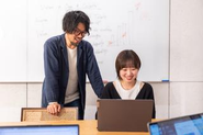 困った時は先輩にも上司にもすぐに相談できる環境です