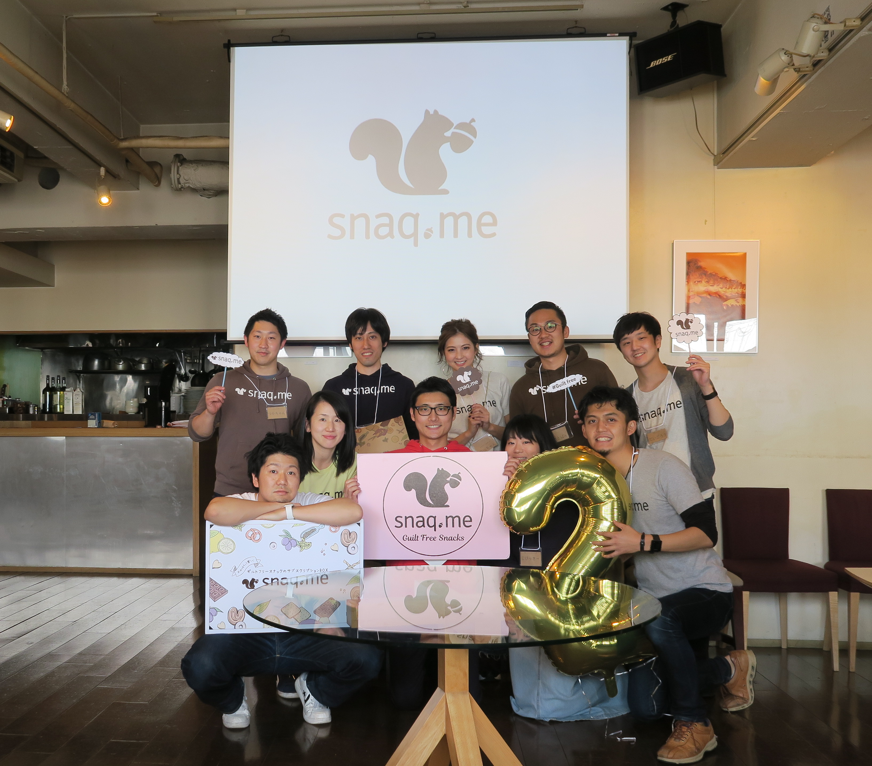 ボストンコンサル、DeNAを経てお菓子のスタートアップやってます。