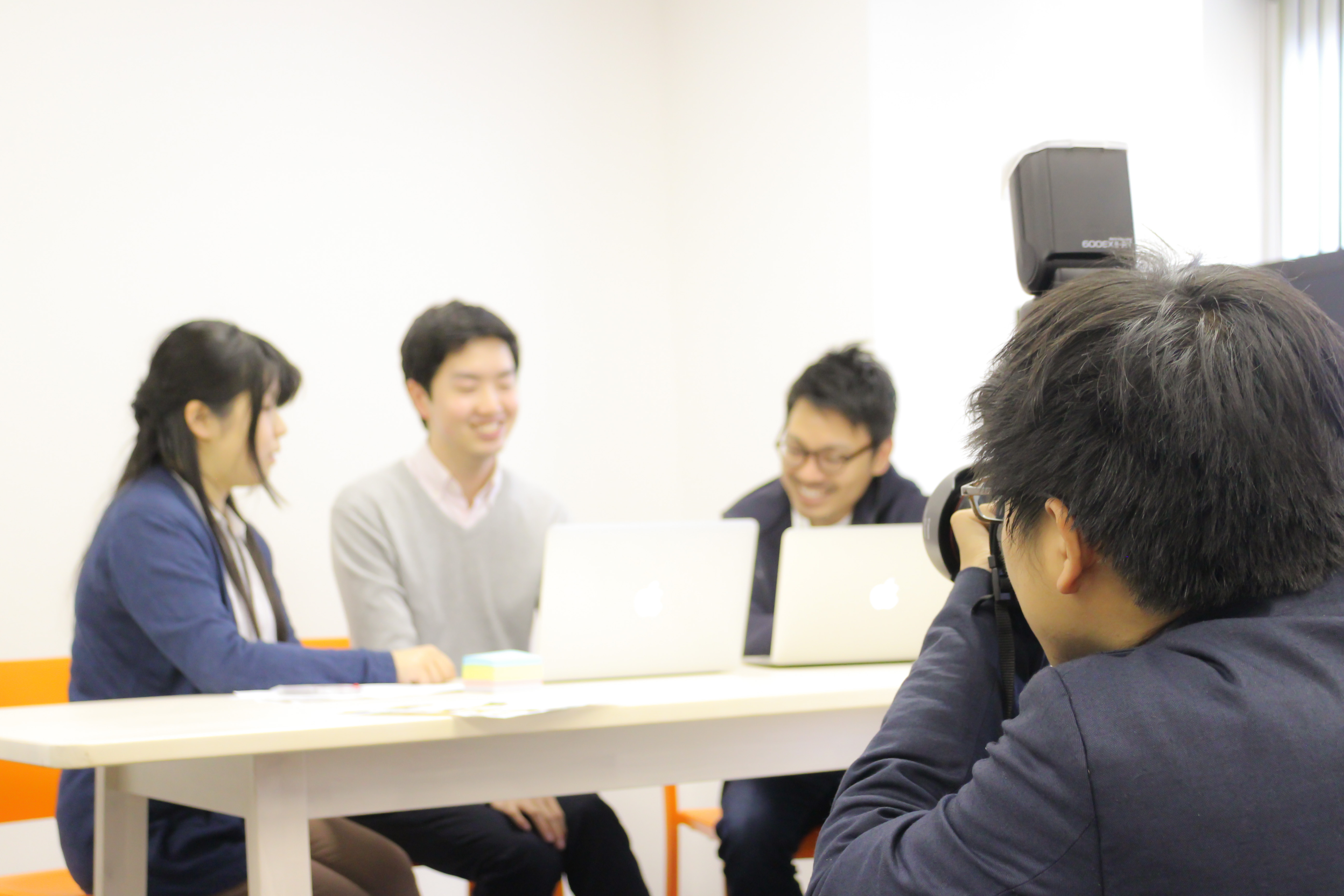 Wantedlyさんに写真撮影をしてもらいました。