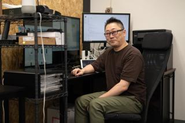代表の木下です。社長と一緒に仕事ができる小さな会社ですが、大手企業と取引がありチーム参画していますので、若手が成長できる会社です。