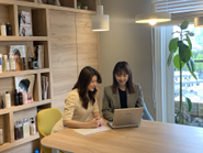 アシスタント2名がサポ―トに入ります。