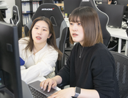 仲間と談笑したり、熱い議論を交わしたり活気が溢れた企業です！