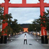 弦間 奨