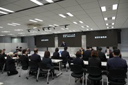 第一部の様子です。トップの写真は第二部の終了後。この後は第三部でみんなで美味しいごはんを食べました✨