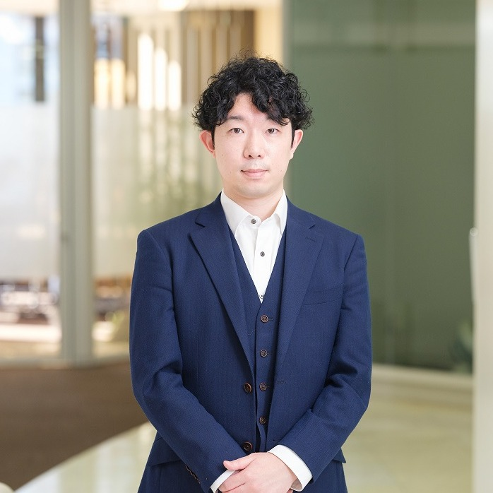 松川　 佳祐