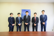 M&A事業部は8名で構成されています