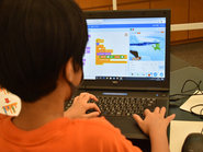 授業内にScratchでゲームを作成する生徒