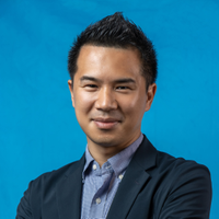 鈴木 康弘さんのプロフィール