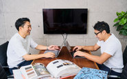 株式会社Neo CEO山本（写真左）。冷凍冷蔵・空調換気設備の施工管理に10年以上の実績を持ちます。