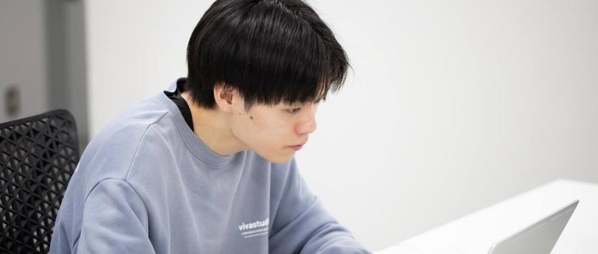 早期から就活対策できるインターン！大学1～2年生積極募集中！＠西新宿