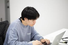 早期から就活対策できるインターン！大学1～2年生積極募集中！＠西新宿