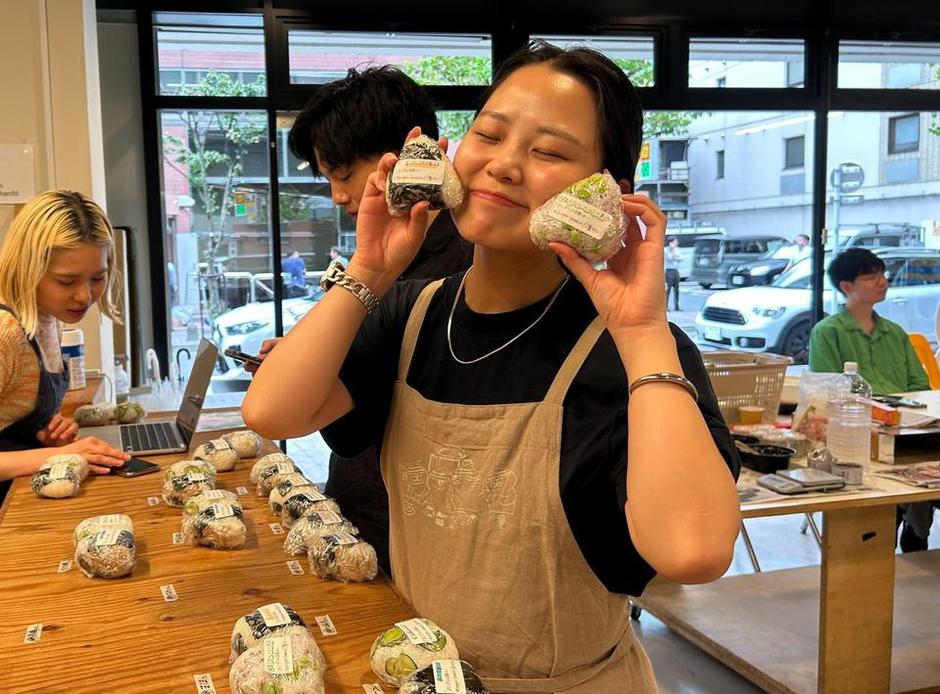 よろしくお願いします！の気持ちでおにぎり握ってみました🍙 | 株式会社TAM