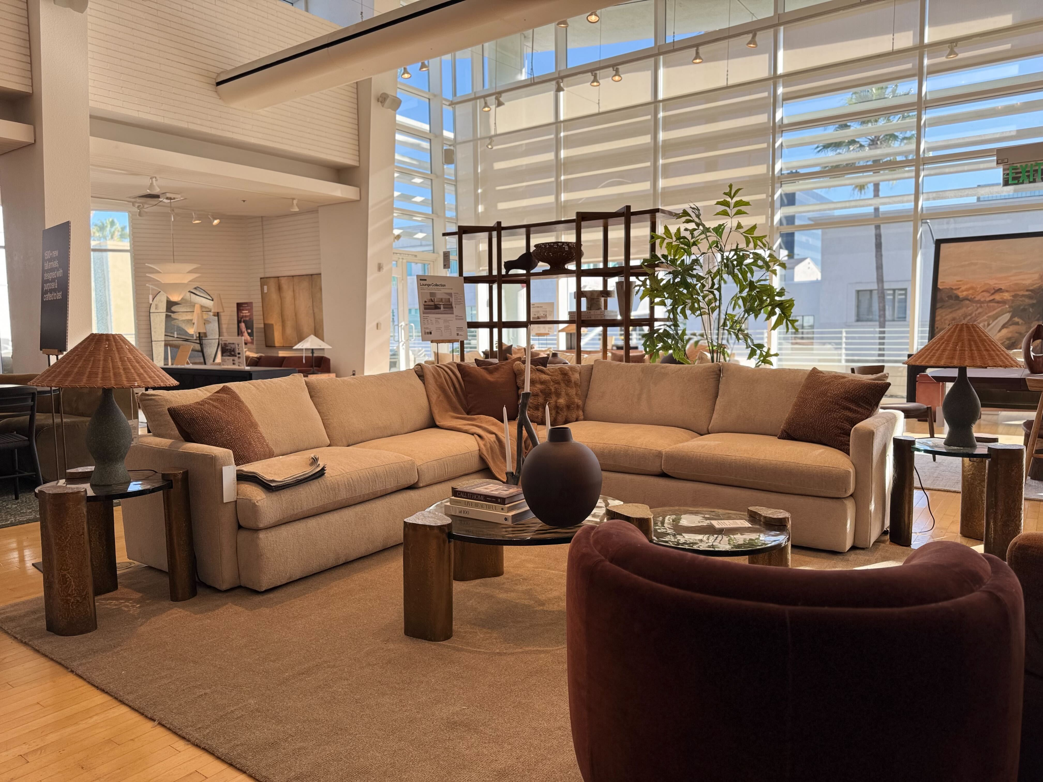 ロサンゼルス発！サマンサが持ち帰った未来のステージングを彩る“ときめき小物たち”