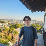 安田 莞爾