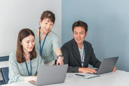 嘘のない言葉で、誠実に向き合う。スタッフ様の不安を安心に変えることがミッションです。