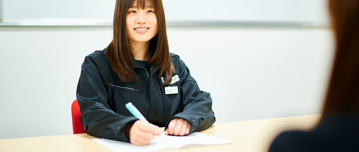 未来をつくる一歩のために、世界に光技術を届ける。