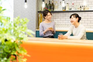 オフィスにはお洒落なバーも併設されています。