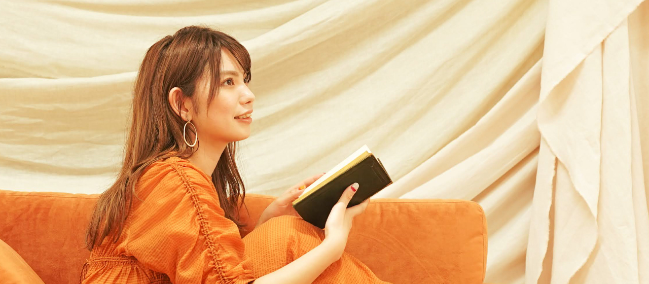 【社員インタビュー】信頼できる仲間と、事業とデザインを作っていく。グラフィックデザイナー5年目の私がand rootsでいる理由