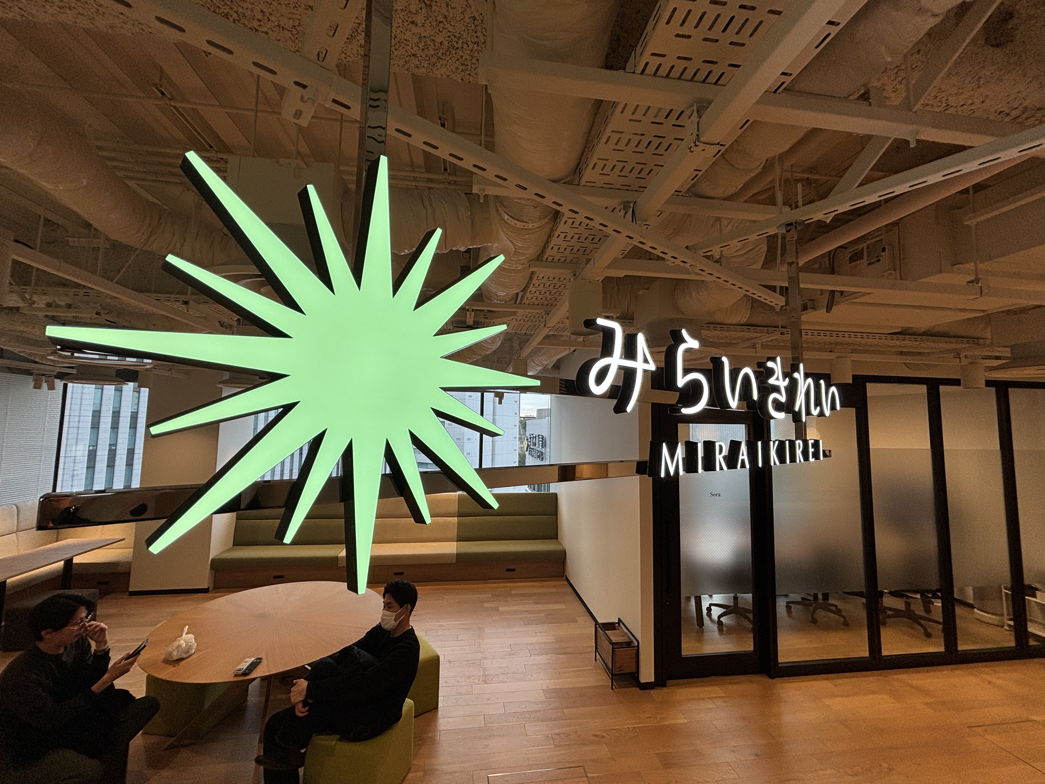 「会社の顔」であるエントランスがついに完成！オフィスにかける私たちの想い