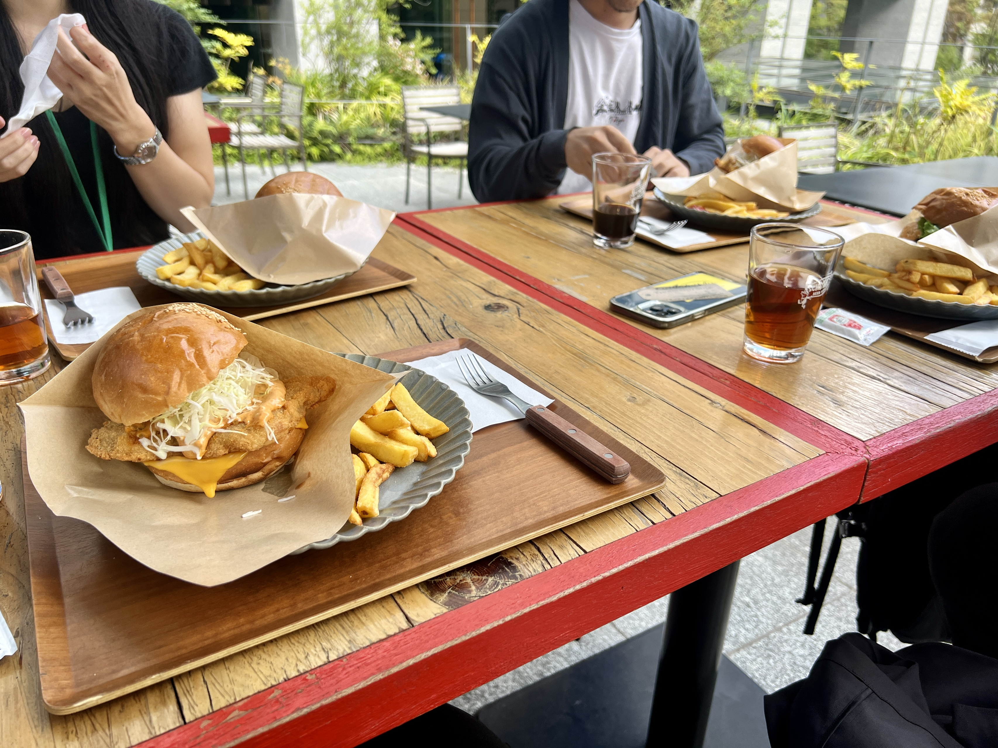 東京都港区、最近話題の麻布台ヒルズを含めたオフィス周辺のお店とランチ制度をご紹介。｜【職場環境】
