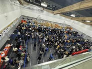 モノづくりだけでなく、ライブハウスからアリーナまで様々な会場販売にアーティストと帯同する