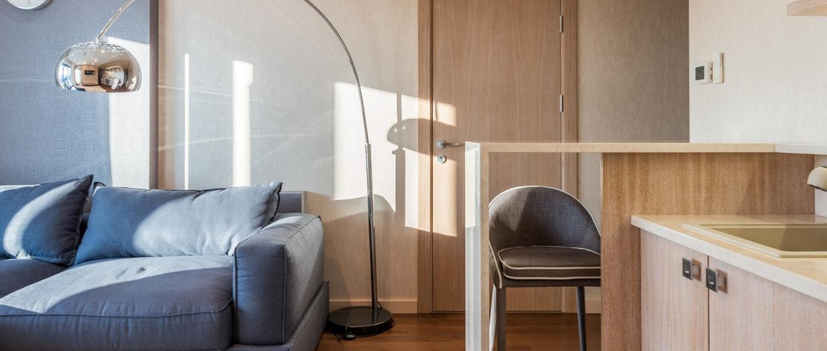 コミュ力重視｜ 最先端SaaS｜自由な場所からインサイドセールスに挑戦！