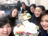 懇親会は随時あり、昨年末の納会の様子です。