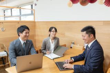 若手多数活躍中！経験ゼロでも安心の研修&チーム体制！