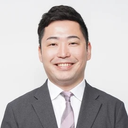 山根 康平